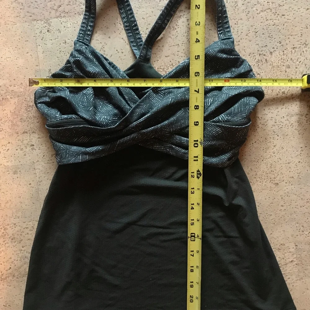 Lululemon wrap it up tank, M?, dark green - Picture 5 of 8